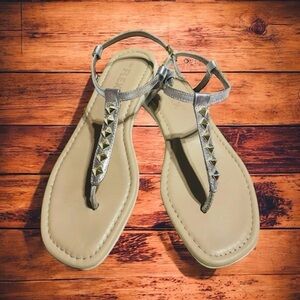 The Flexx Mod Silver and Gold Studded Strap open toe Sandals size 7.5